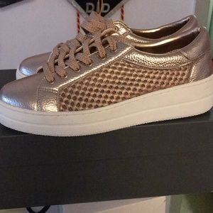 Steve Madden Sneakers